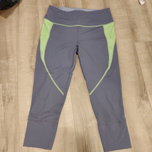 Victoria Secret knockout Capri size medium - Picture 7 of 7